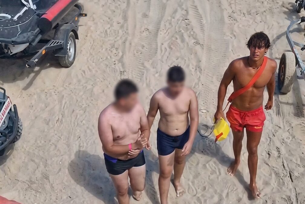 Interventie salvamari la GP Belona: Doi băieți care nu știau să înoate, scoși din apă de salvamari